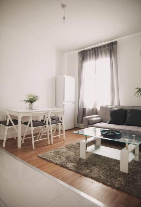 3 Bed Flat With Balcony Central Лондон Екстериор снимка